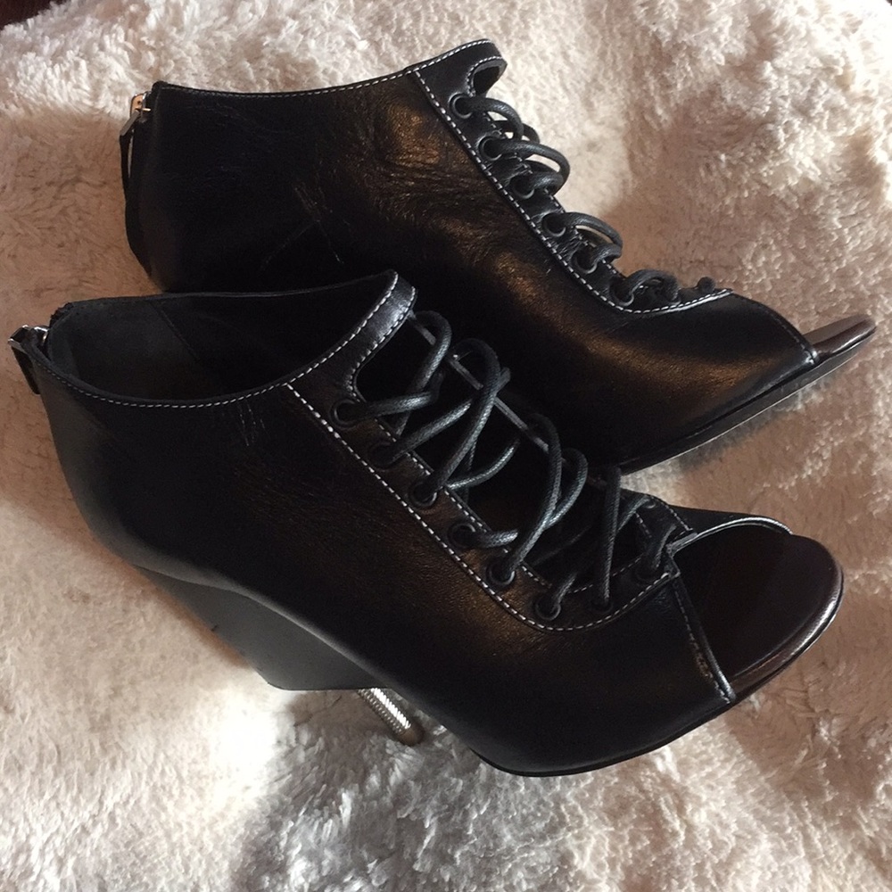 COPY - Givenchy Nissa Lace Up bootie Size 39